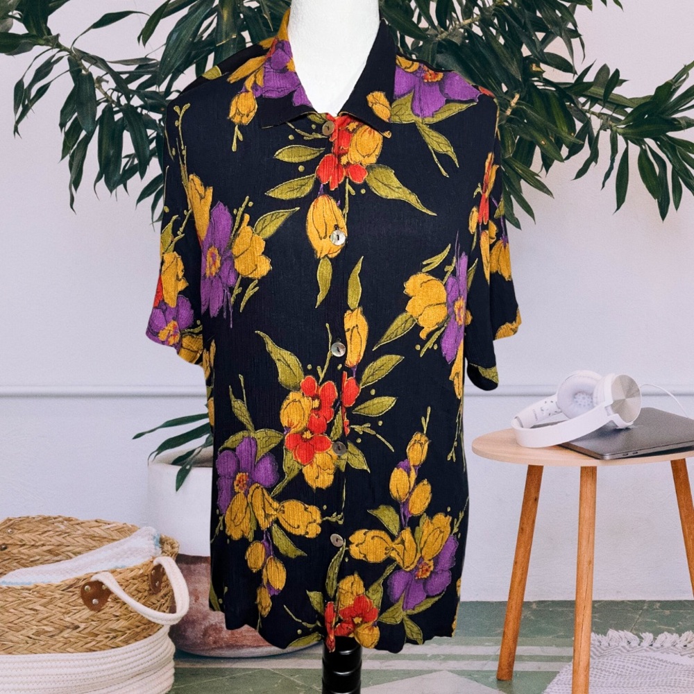 Vintage Tulip Button Down Shirt